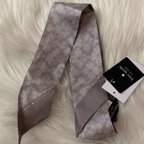 KATE SPADE Textured Spade Flower Skinny Scarf in Dark Beige/Cream - Picture 1 of 3